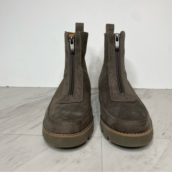 Vionic Estilo Gray Suede Front Zip Bootie 6 1/2 - Picture 2 of 15